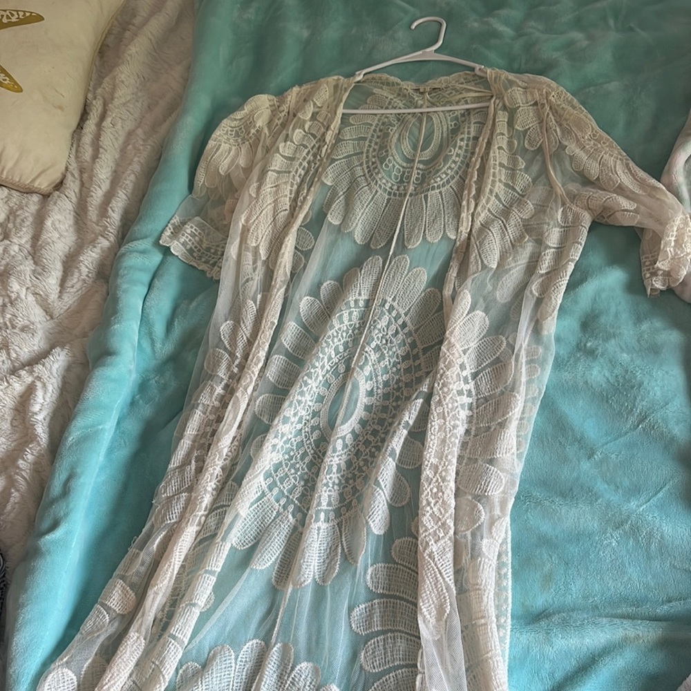 Rebellion white lace kimono